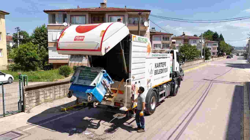  Kartepe’de Bayram Sonrası Titiz Çalışma
