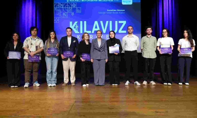 Kılavuz Kariyer’de 358 öğrenci sertifika aldı