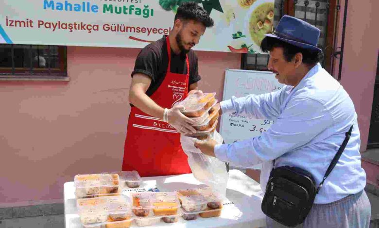3 çeşit yemek 30 TL