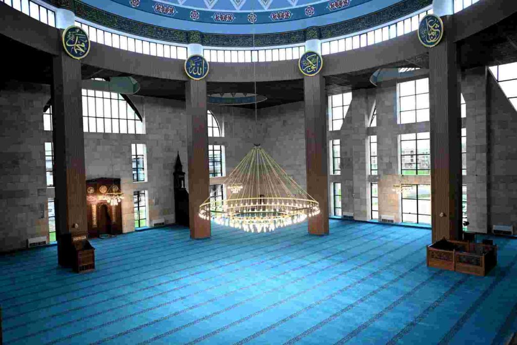 Camiden cemevine 32 milyon liralık destek