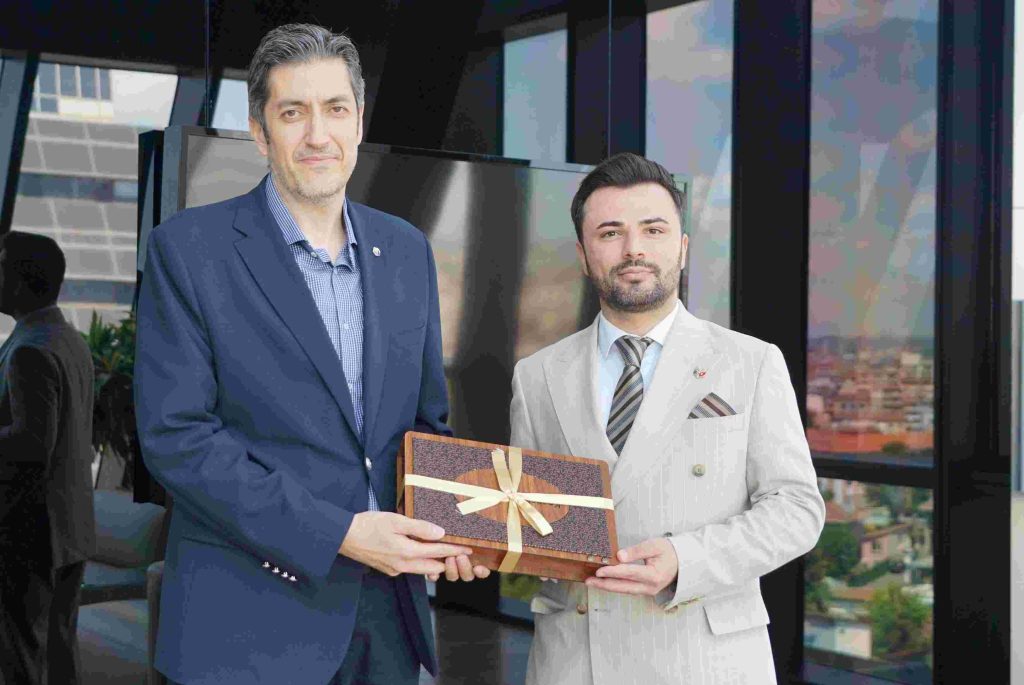 Hollanda, ABD ve Macaristan iş dünyasıyla temaslar
