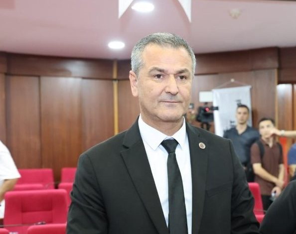 İzmit Belediye Meclisi Başkanvekilini Belirledi