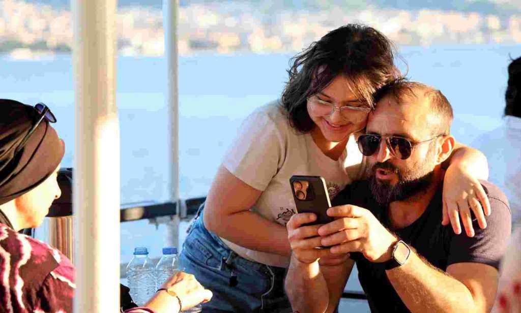 İzmit Körfezi Mehtap Turları yaz akşamlarına renk katıyor