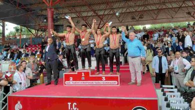 İzmitli pehlivanlardan Kırkpınar’da gururlandıran başarı