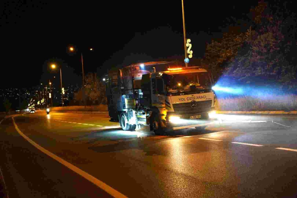İzmit’te 9 bin metrekarelik yol çizgisi tamam