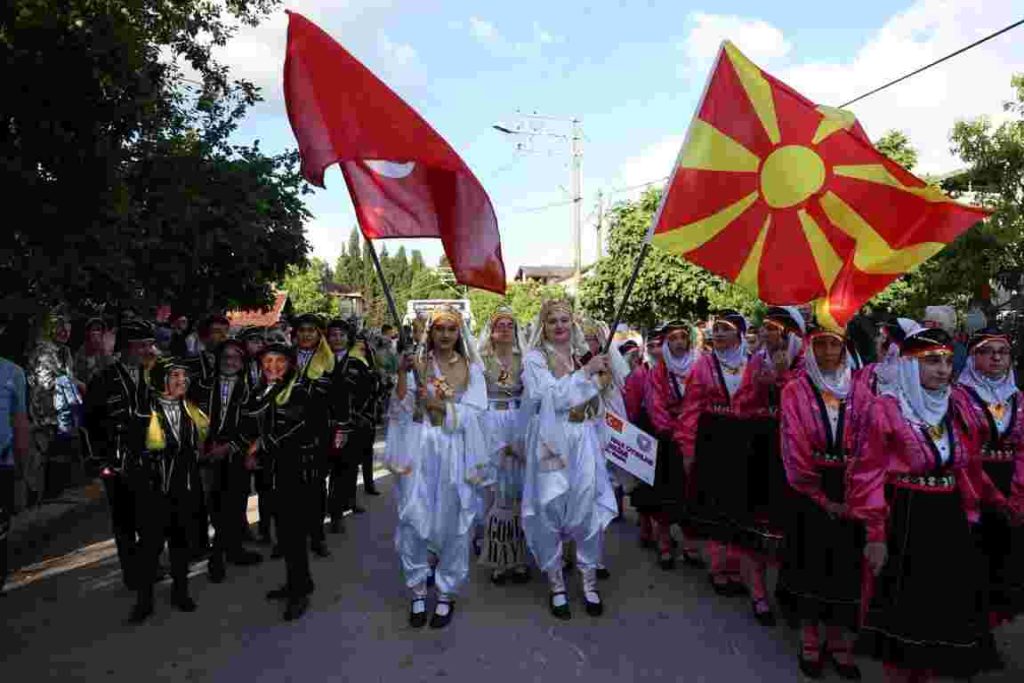 Kartepe'de Balkan Kültürü Coşkusu Yaşandı
