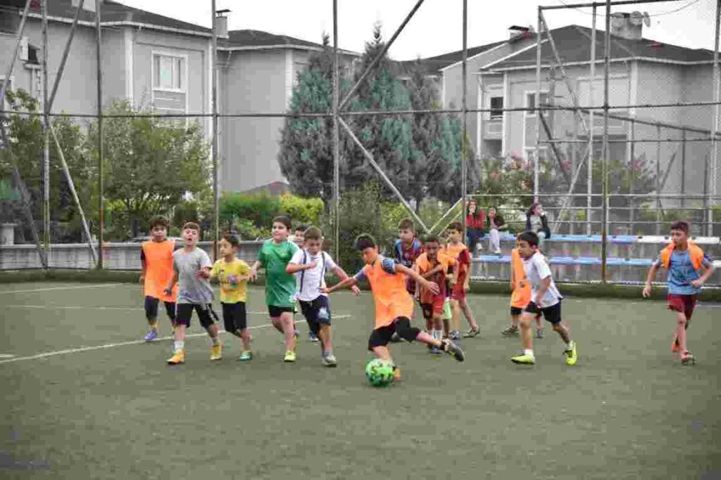 Kartepe'de Yaz Spor Okulları Kayıtları Başladı