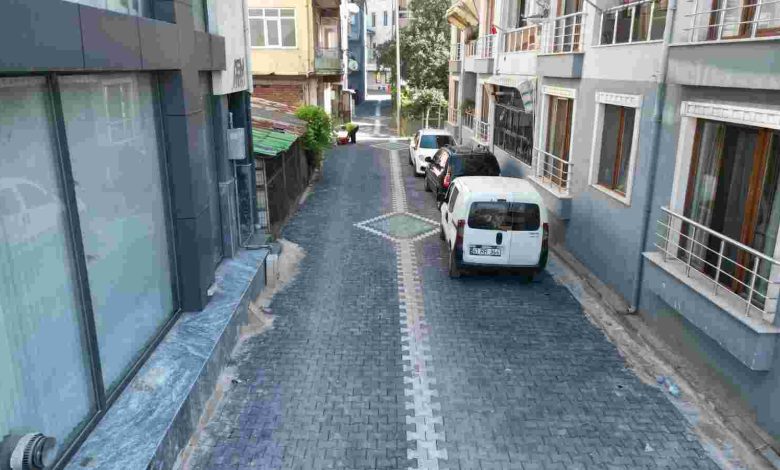 İzmit Belediyesi Paşa’da 5 ayrı noktada yol ve kaldırımları yeniliyor (4).jpg