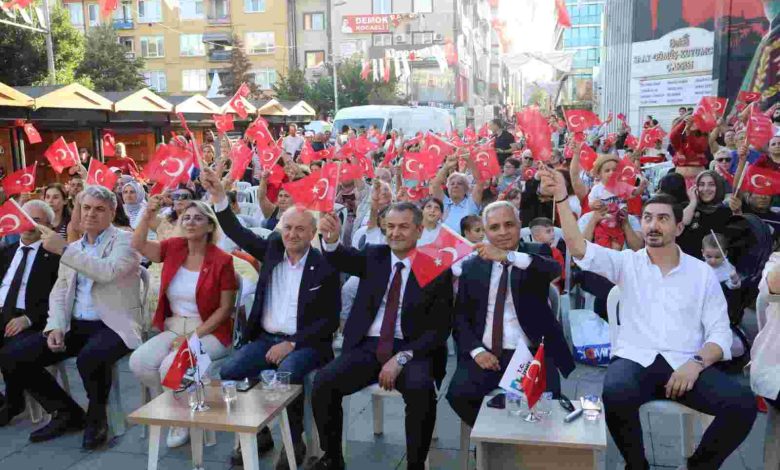 30 Ağustos Zafer Bayramı İzmit’te gururla kutlandı