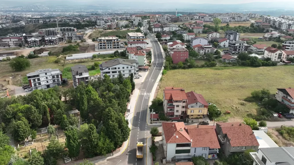 Başiskele’nin önemli güzergâhları modernize edildi - görsel 2