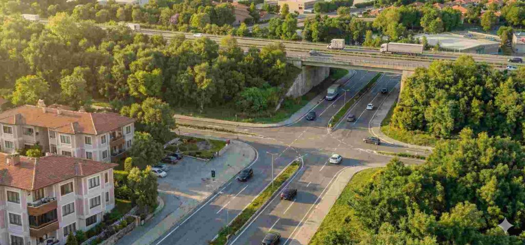 Büyükakın, İzmit’e değer katacak  projeleri yerinde inceledi