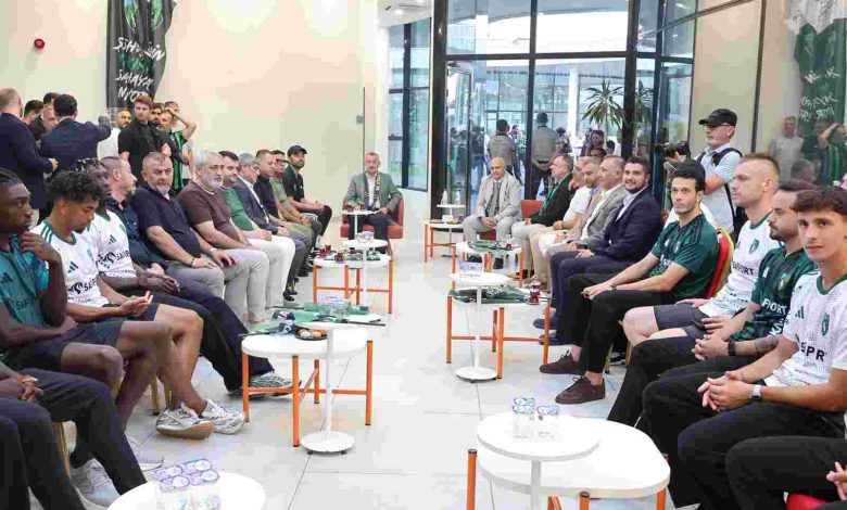 Büyükakın'dan Kocaelispor'a büyük moral