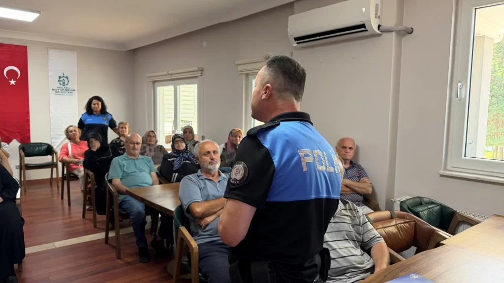 Büyükşehir’den Saygınlar’a dijital — Büyükşehir’den ‘Saygınlar’a dijital güvenlik eğitimi - görsel 2