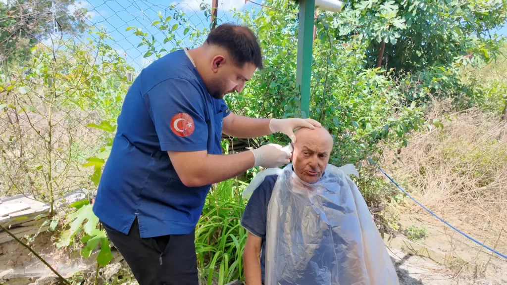 Büyükşehir’in şefkat eli 8 bin haneye ulaştı - görsel 2