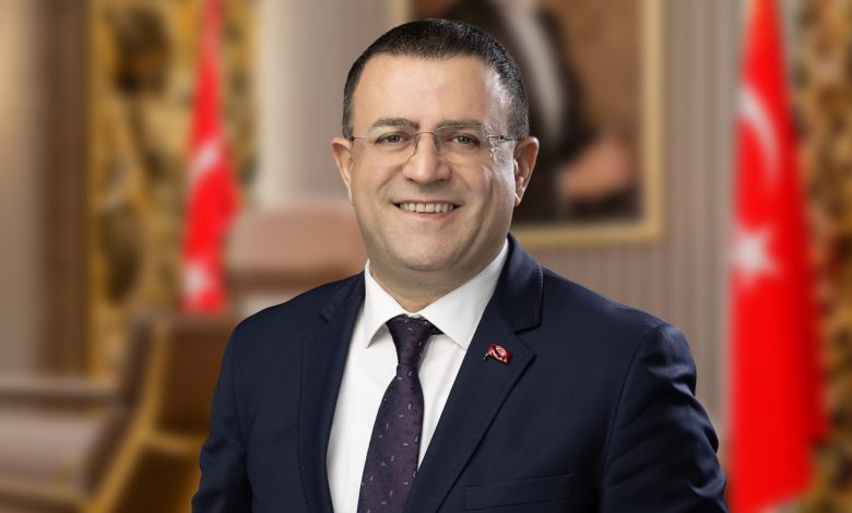 Derince Belediye Başkanı Av. Sertif Gökçe
