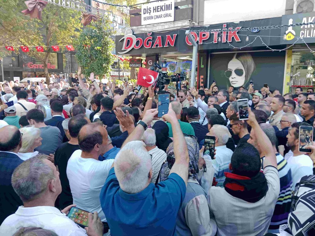 Kadınlara yeni emeklilik sistemi - Özgür Özel İzmit