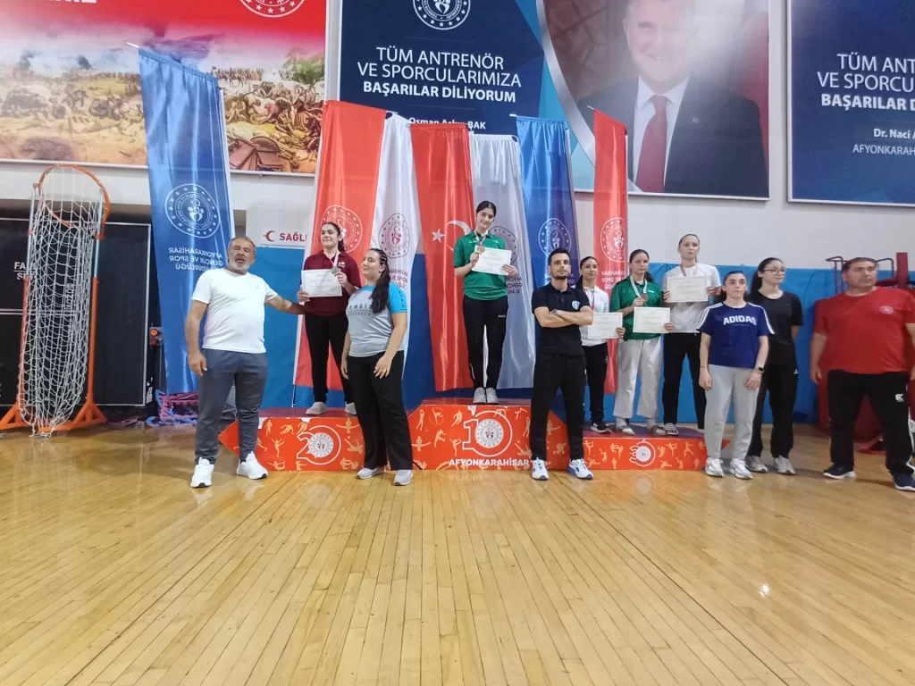 Kartepe Belediyesporlu Sorculardan Karatede Başarı - görsel 2