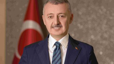 Kocaeli Büyükşehir Belediye Başkanı Tahir Büyükakın