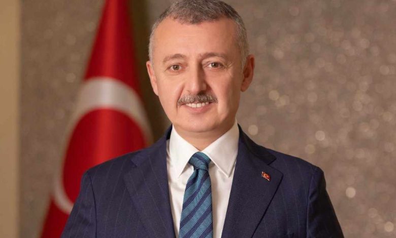 Kocaeli Büyükşehir Belediye Başkanı Tahir Büyükakın