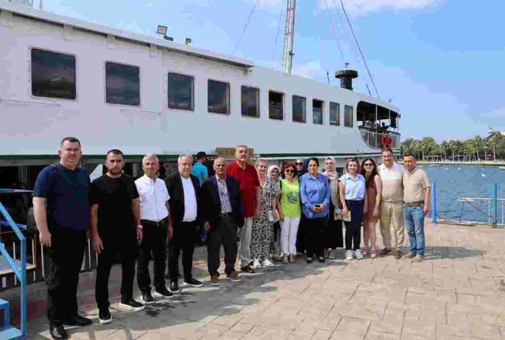 'Körfez'in Çınarları' mehtap turu yaptı