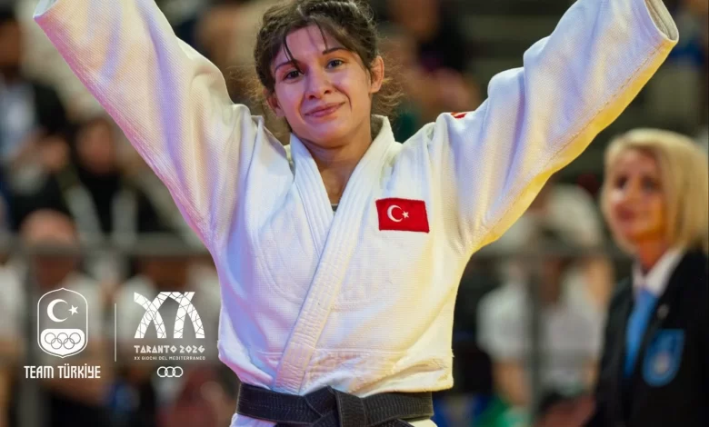 Kocaeli’nin altın çocukları Akdeniz’e damga vurdu; Kağıtspor’dan Akdeniz Oyunları’nda çifte zafer