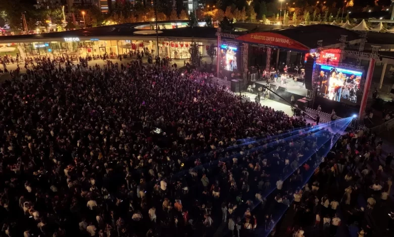 Zafer Bayramı’na Büyükşehir’den çifte konser