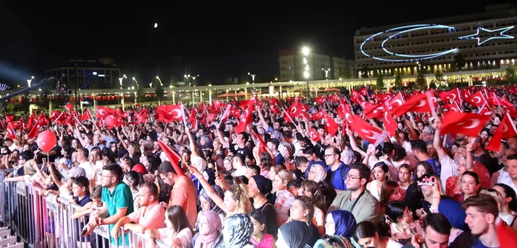 Zafer Bayramı’na Büyükşehir’den çifte konser - görsel 2