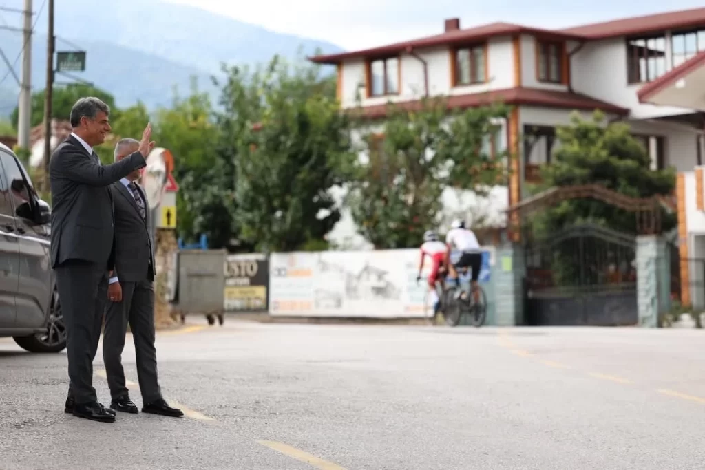 Zafer Bayramı’nda Kartepe Zirvesine Pedalladılar - görsel 2