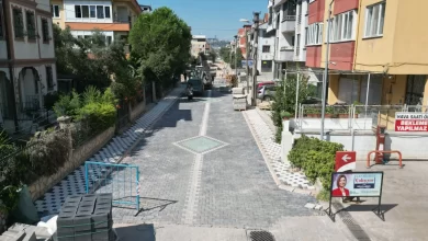 İzmit Belediyesi Yenişehir’de SEDAŞ sonrası zarar gören yolları yeniledi
