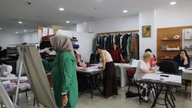 İzmit’te kadınlar yaz tatilini dikiş kursunda değerlendiriyor