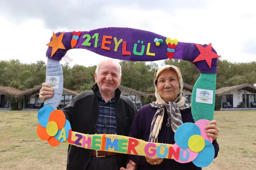 Alzheimer Yaşam Evi sakinleri doğayla buluştu - görsel 4