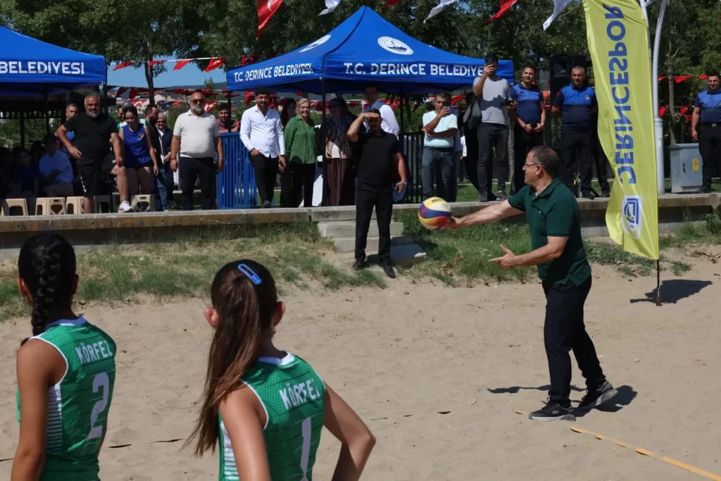 Derince’de Plaj Voleybolu Heyecanı Başladı - görsel 3