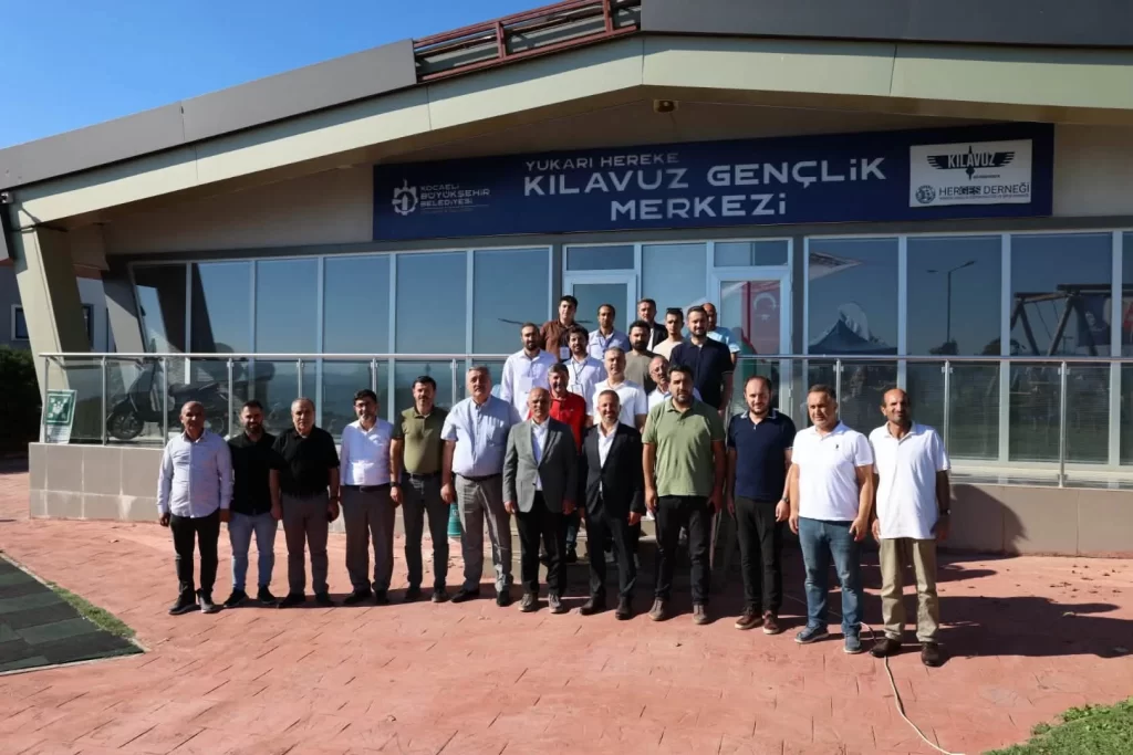 Başkan Söğüt, Hereke Fest’te gençlerin coşkusuna ortak oldu - görsel 2
