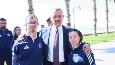Başkan Büyükakın başarılı sporcularla buluştu