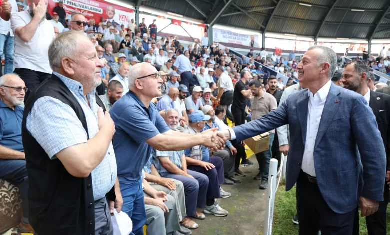 Başkan Büyükakın’a İshakçılar’da sevgi seli