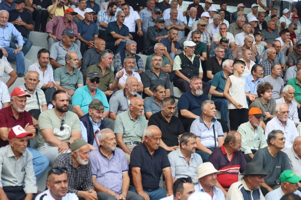 Başkan Büyükakın’a İshakçılar’da sevgi seli - görsel 4