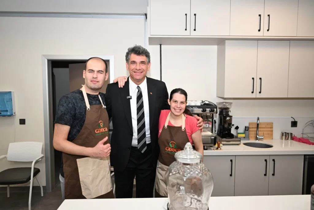 Başkan Kocaman’dan Gonca Engelsiz Yaşam Merkezi’ne Ziyaret - görsel 3