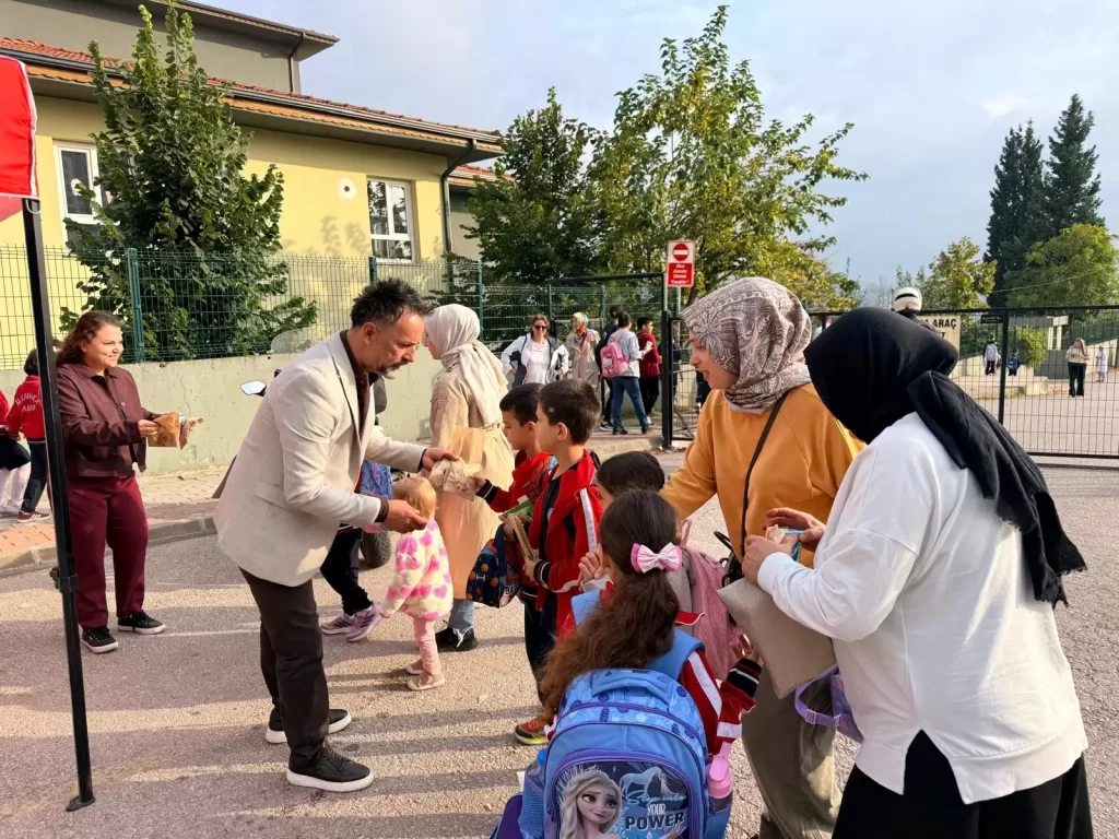 Beslenme Saati Projesi bu hafta da binlerce çocuğun yanında oldu - görsel 2