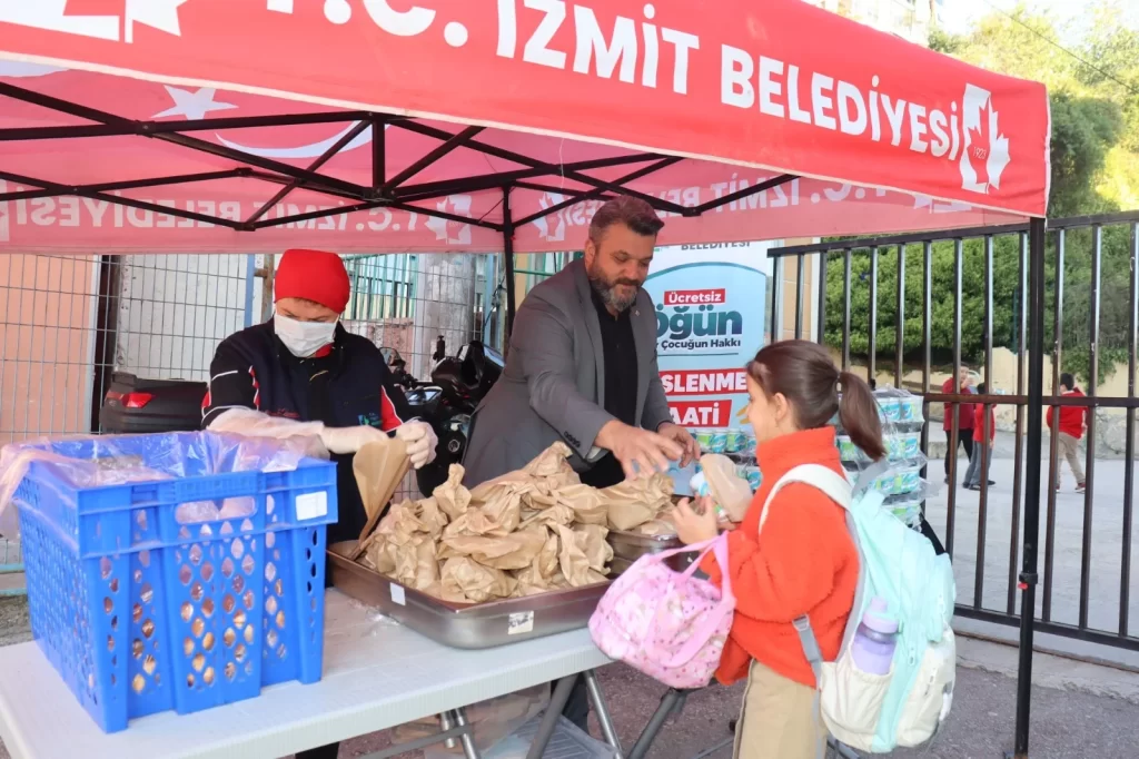 Beslenme Saati Projesi bu hafta da binlerce çocuğun yanında oldu - görsel 4