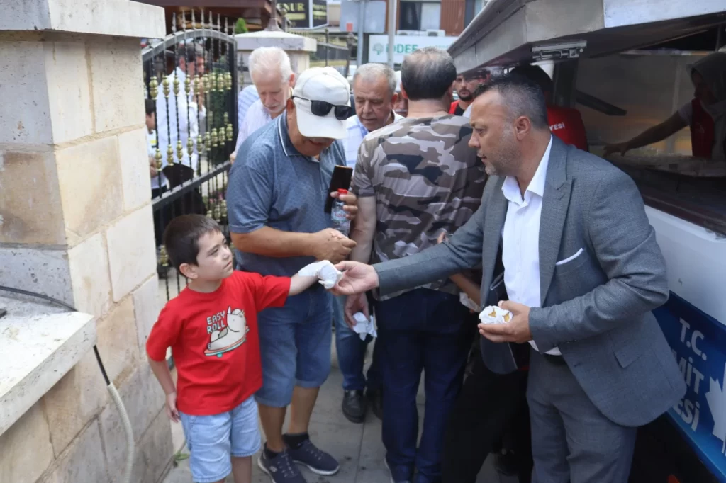 Bu hafta Cuma ikramları Çınarlı’da yapıldı - görsel 4