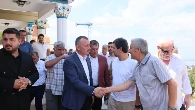 Büyükakın, Karamürsel’de hem gönüllere dokundu, hem de çalışmaları inceledi