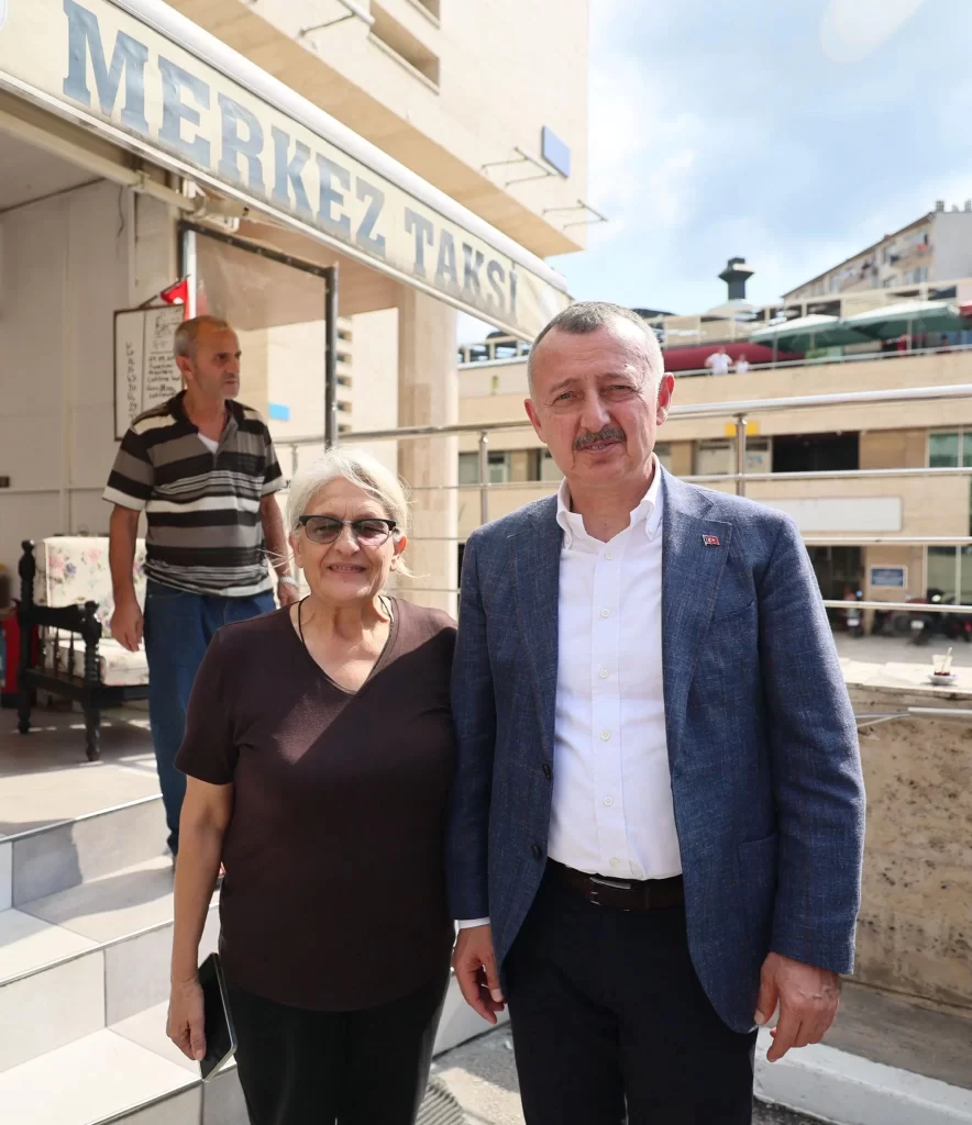 Büyükakın, Karamürsel’de hem gönüllere dokundu, hem de çalışmaları inceledi - görsel 4