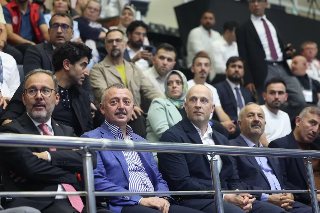Büyükakın: “Kocaeli olarak mutluyuz, gururluyuz” - görsel 2