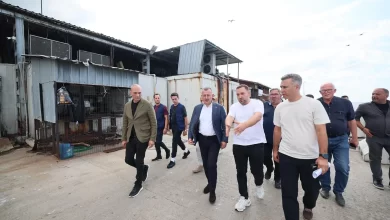Büyükakın geleneği bozmadı, yeni sezonda Karamürselli balıkçılara da gitti