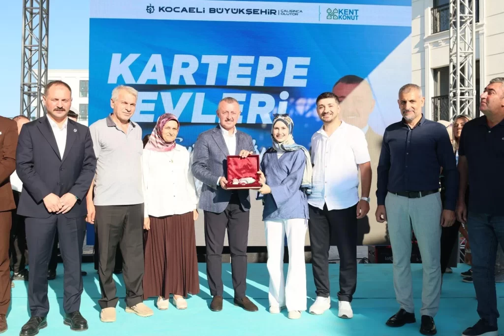 Büyükşehir 144 aileyi daha ev sahibi yaptı - görsel 3