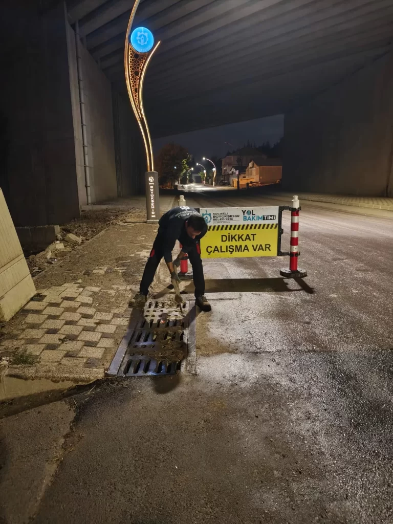Büyükşehir ekipleri yağışa karşı teyakkuzda - görsel 4