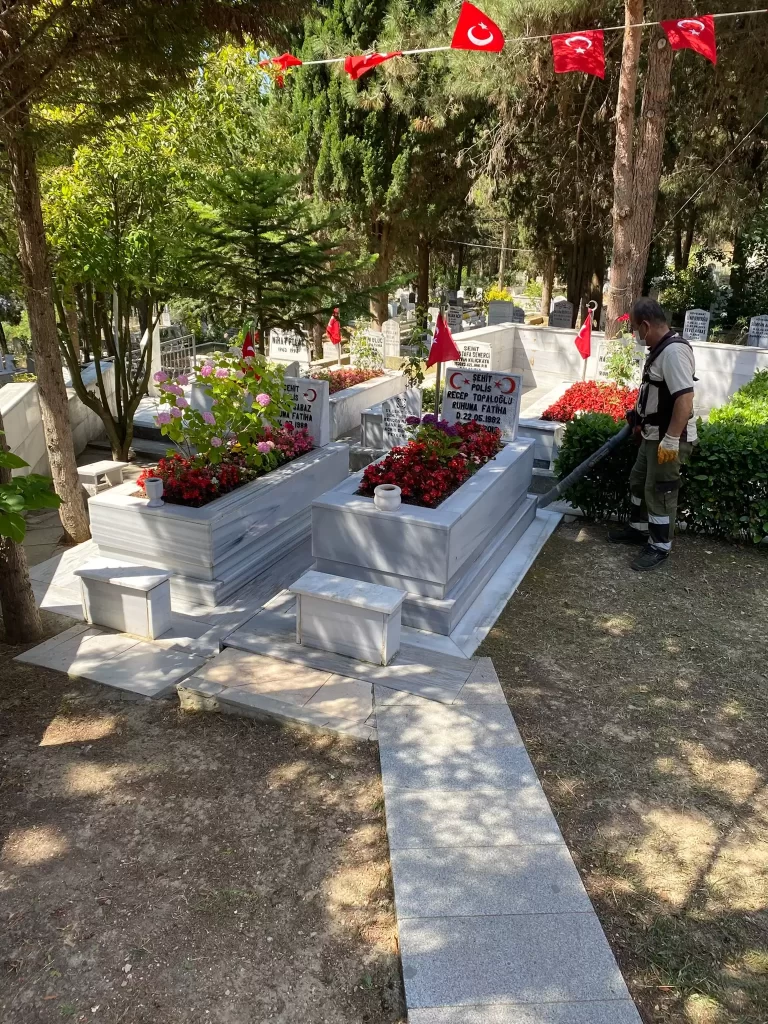 Büyükşehir’den mezarlıklara kesintisiz bakım - görsel 4