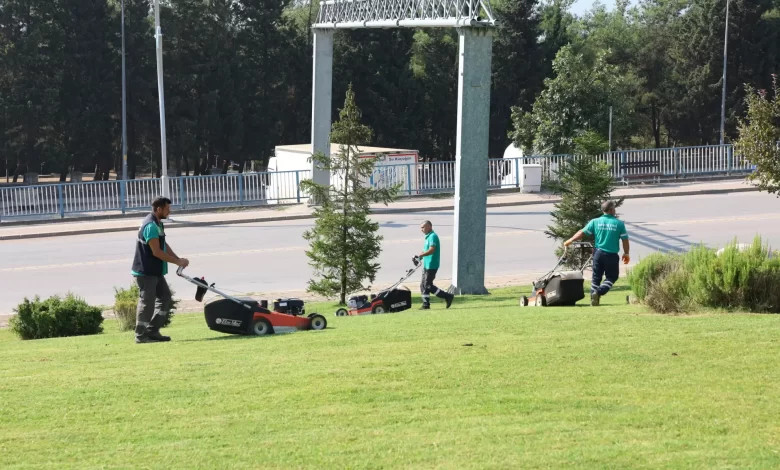 Derince’de Parklar Yenileniyor, Yeşil Alanlar Güzelleşiyor