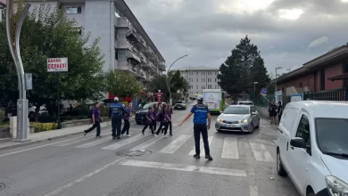 Ders zili çaldı, zabıta okul önlerinde tedbir aldı