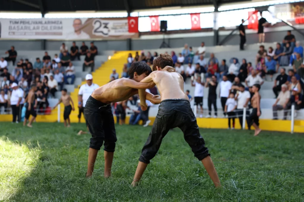 İshakçılar Yağlı Pehlivan Güreşleri’nde Heyecan Başladı - görsel 3